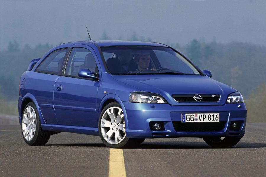  Opel Astra OPC (G) 2002 года  (фото 11 из 26)